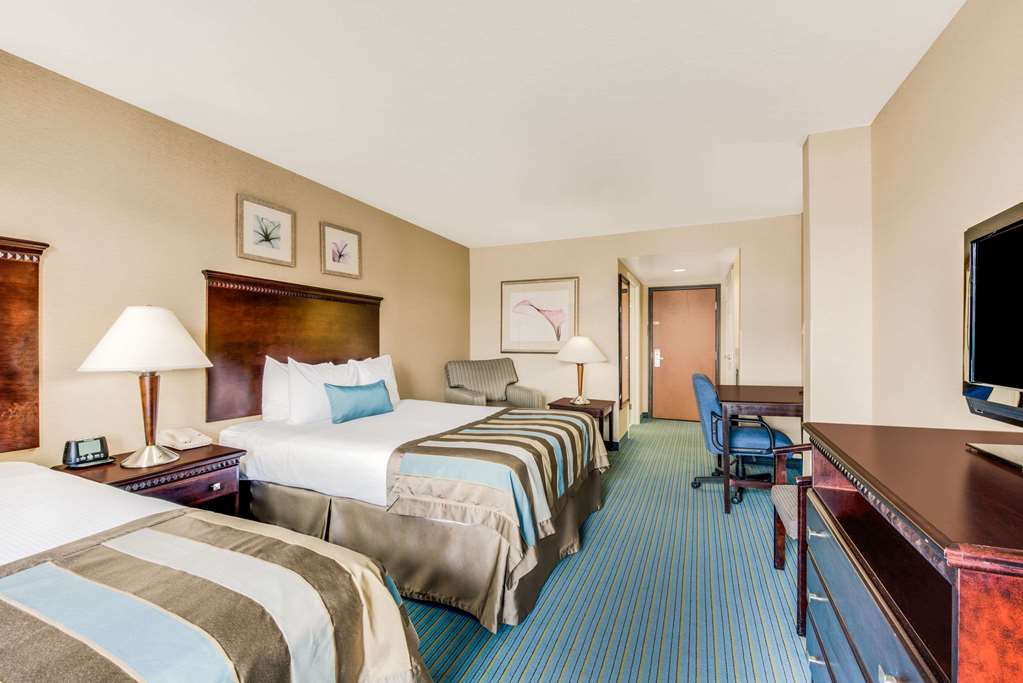 Wingate by Wyndham York - photo 6