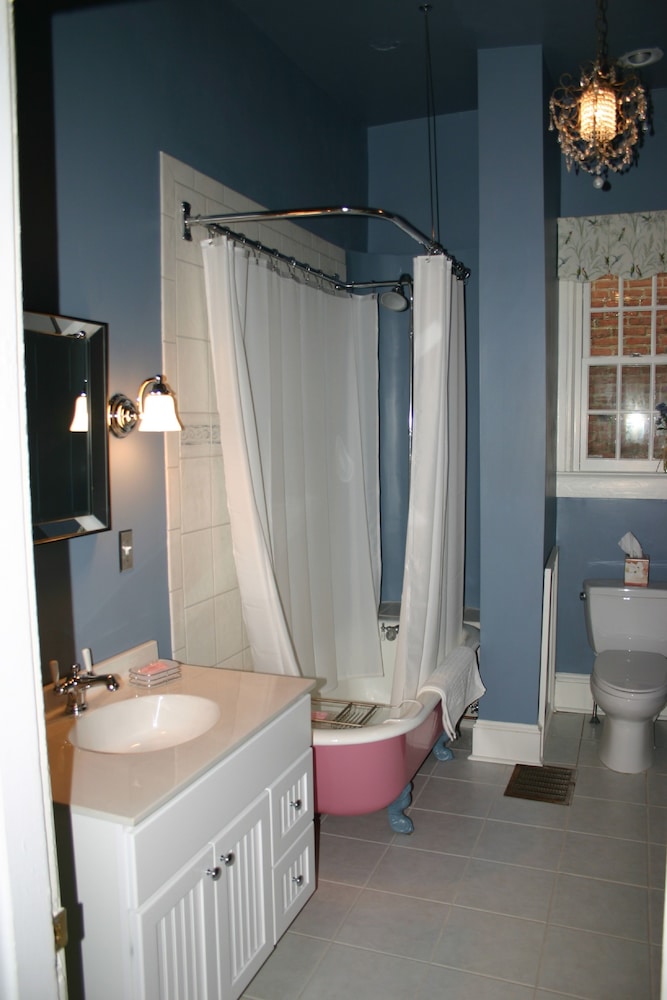 The Lily Inn Burlington - photo 22
