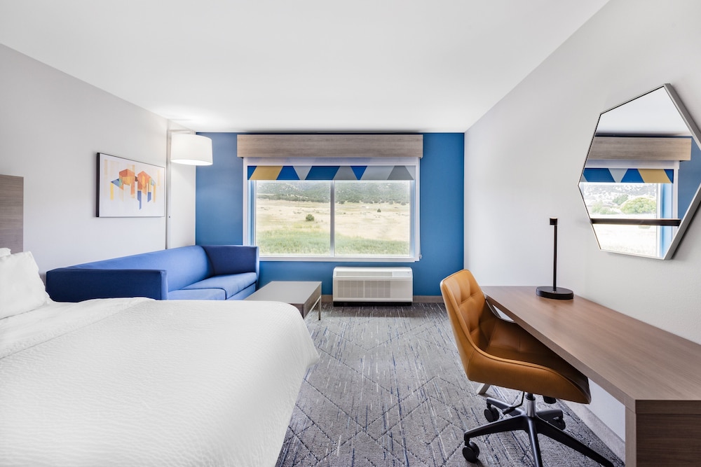 Holiday Inn Express & Suites Nephi by IHG - photo 15