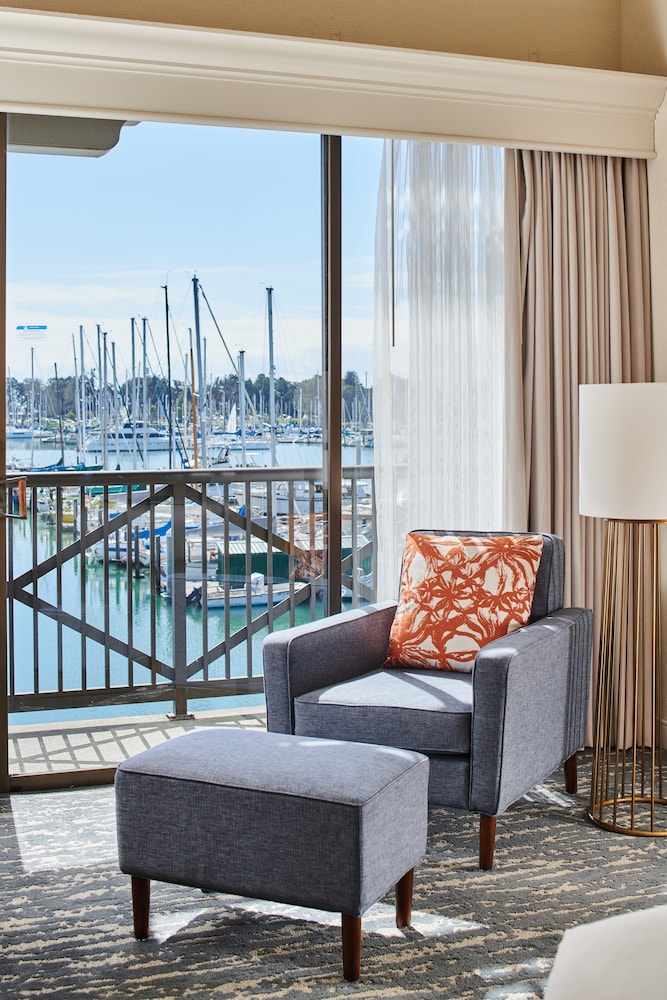 DoubleTree by Hilton Hotel Berkeley Marina - photo 8