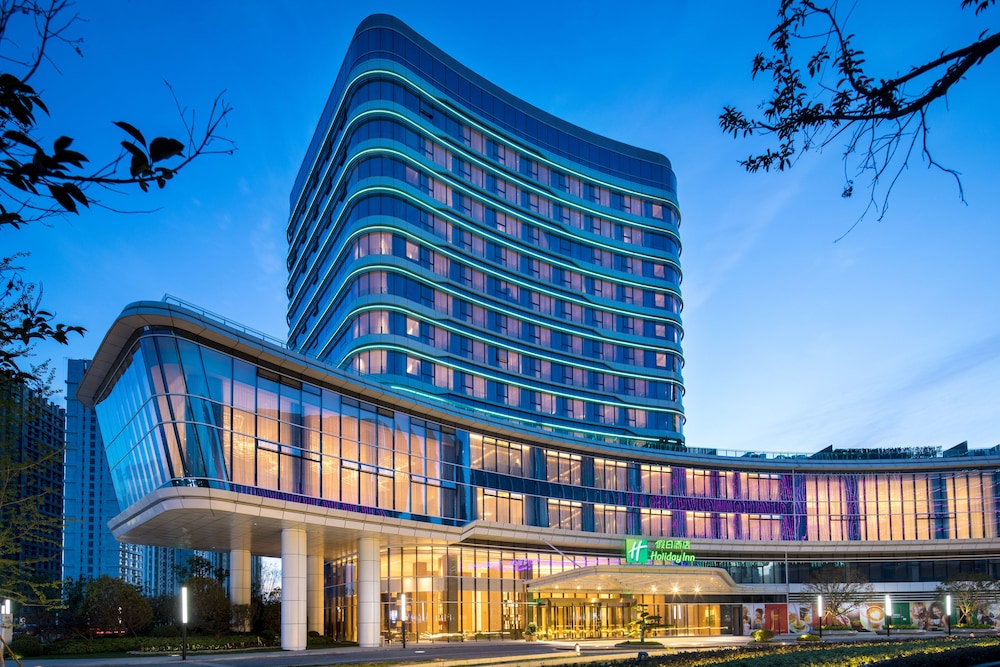 Holiday Inn Zhengzhou Riverside by IHG — hotel in Zhengzhou