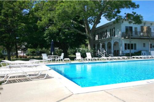 Townsend Manor Inn - photo 6