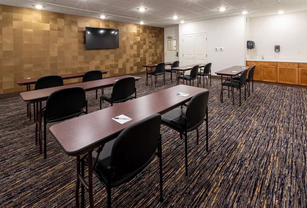 GrandStay Hotel & Suites Rock Valley - photo 16