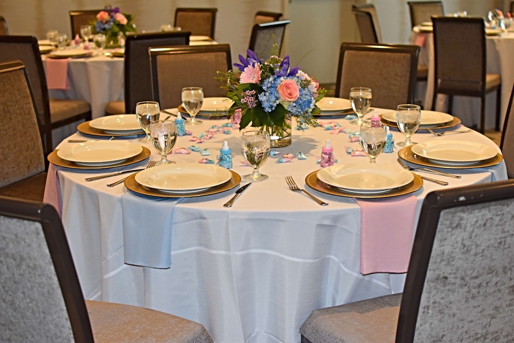Hilton Garden Inn Newtown Square Radnor - photo 36