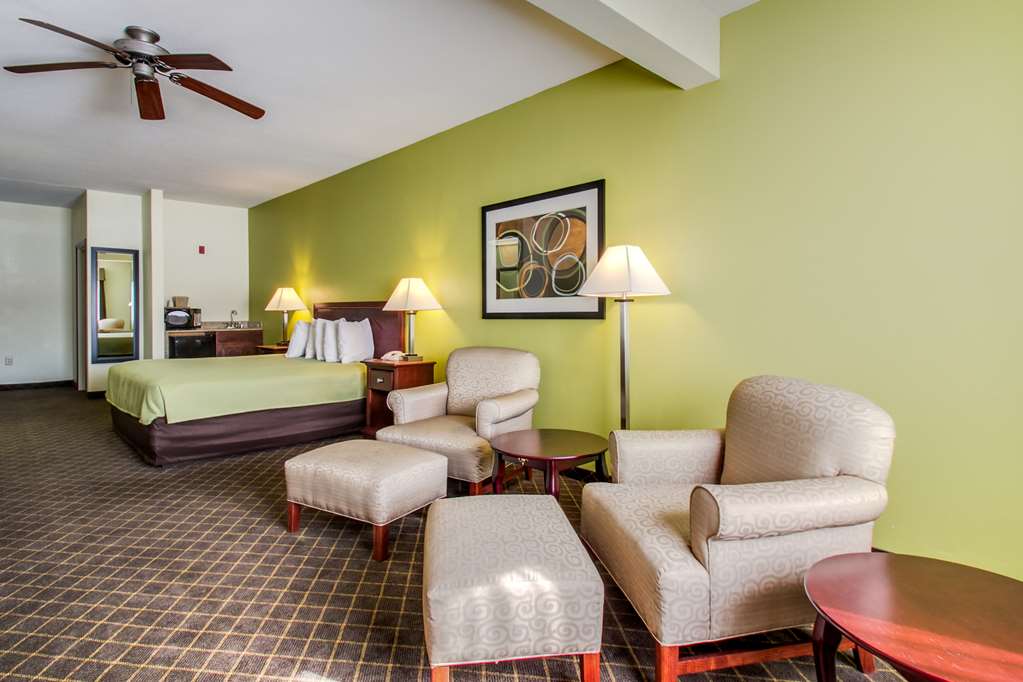 Best Western Geneseo Inn - photo 12