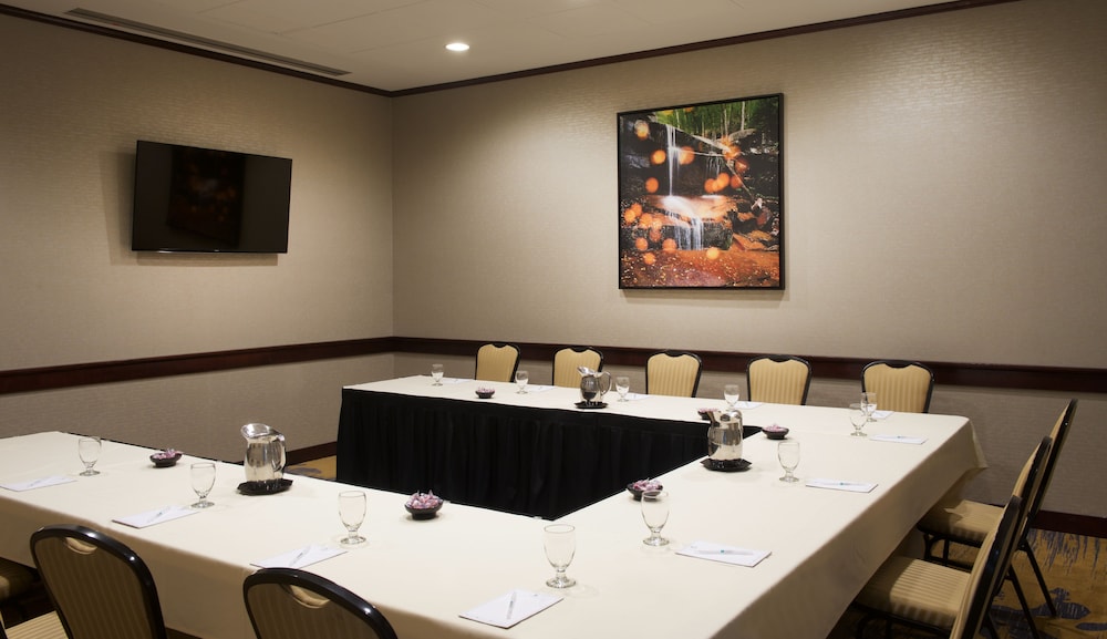 Embassy Suites by Hilton Seattle Bellevue - photo 54