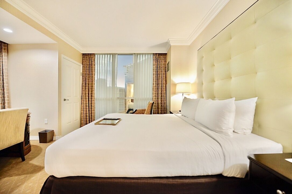ABZ Signature Suites - photo 15