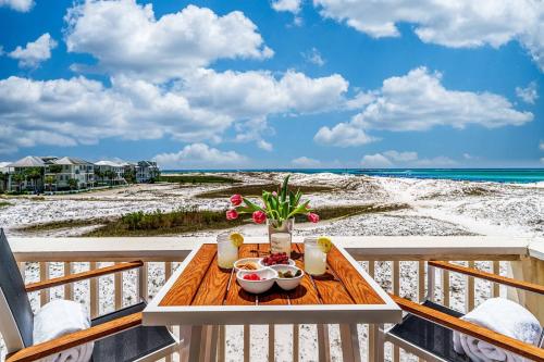 Gulf Winds Court 202 Emerald Cove Oasis — hotel in Destin
