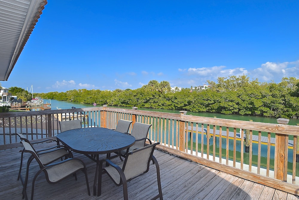 A Beach Retreat - photo 134