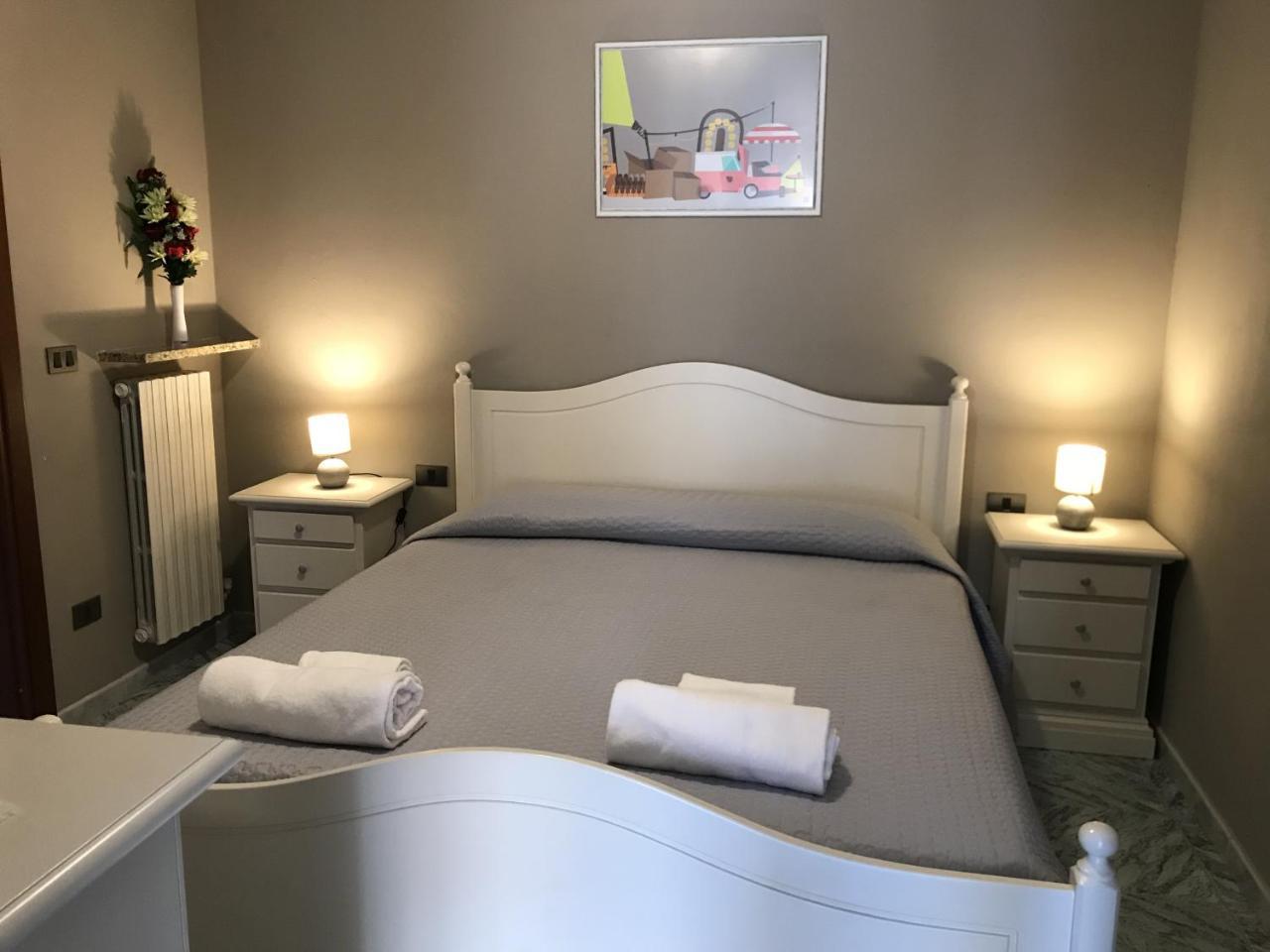 Anfite Apartments Castelletto — 4-Star Luxury Hotel in Peschiera Del Garda, Italy