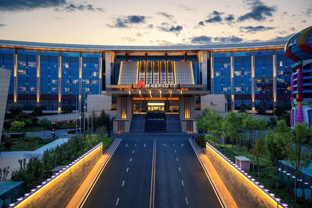 Beijing Marriott Hotel Changping — 5-Star Luxury Hotel in Changping, People's Republic of China