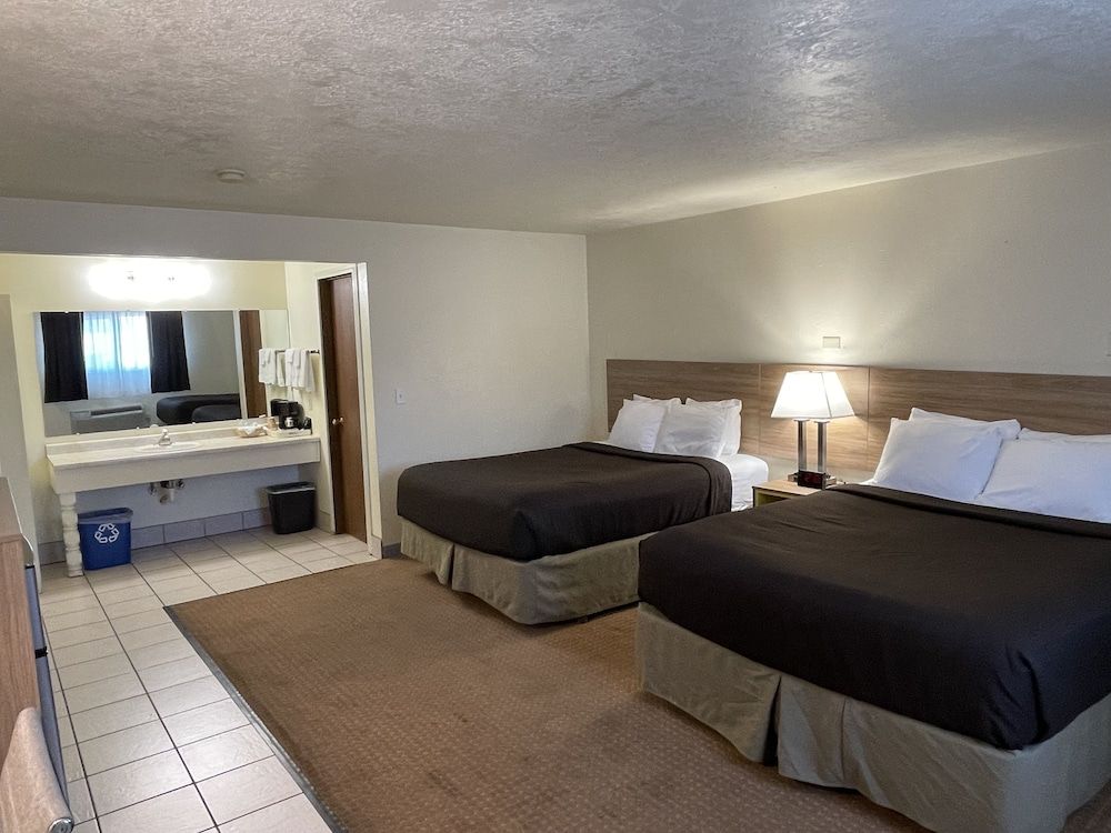 Americas Best Value Inn And Suites Newport - photo 14