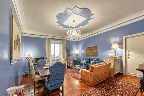 Vespasiano Luxury apartment for 4 — 4-Star Luxury Hotel in Rome, Italy