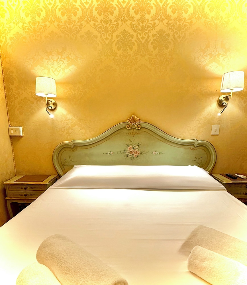 Airone Hotel in Venice, Italy