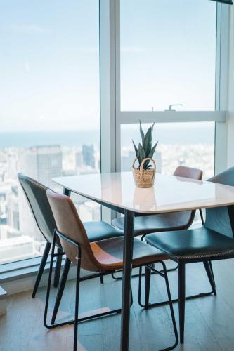 Stunning HighLevel 2br at WSP — 4-Star Luxury Hotel in Melbourne, Australia