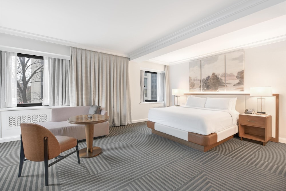Capital Hilton - photo 17