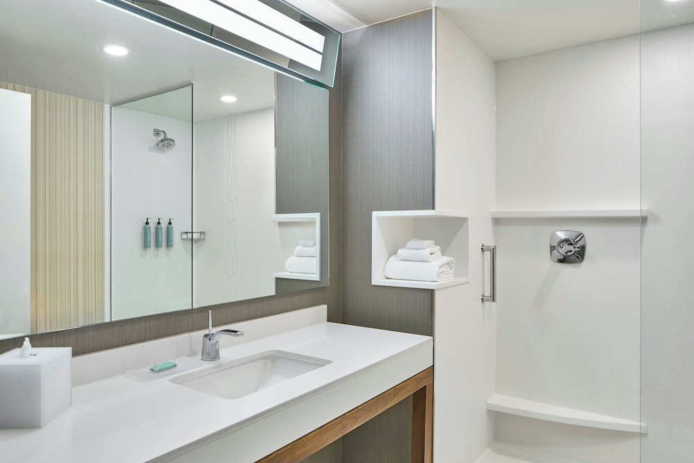 Courtyard by Marriott Albany Troy Waterfront - photo 23
