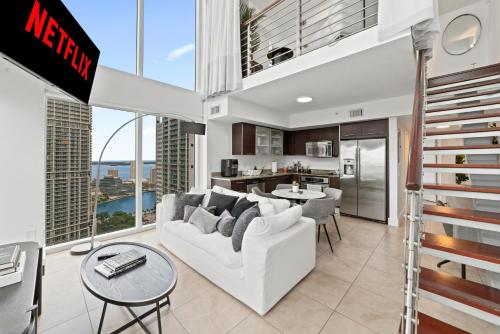 Skyline Serenity Brickell On The River Bi Level Loft with Breathtaking Views On The Ocean — 4-Star Luxury Hotel in Miami, United States