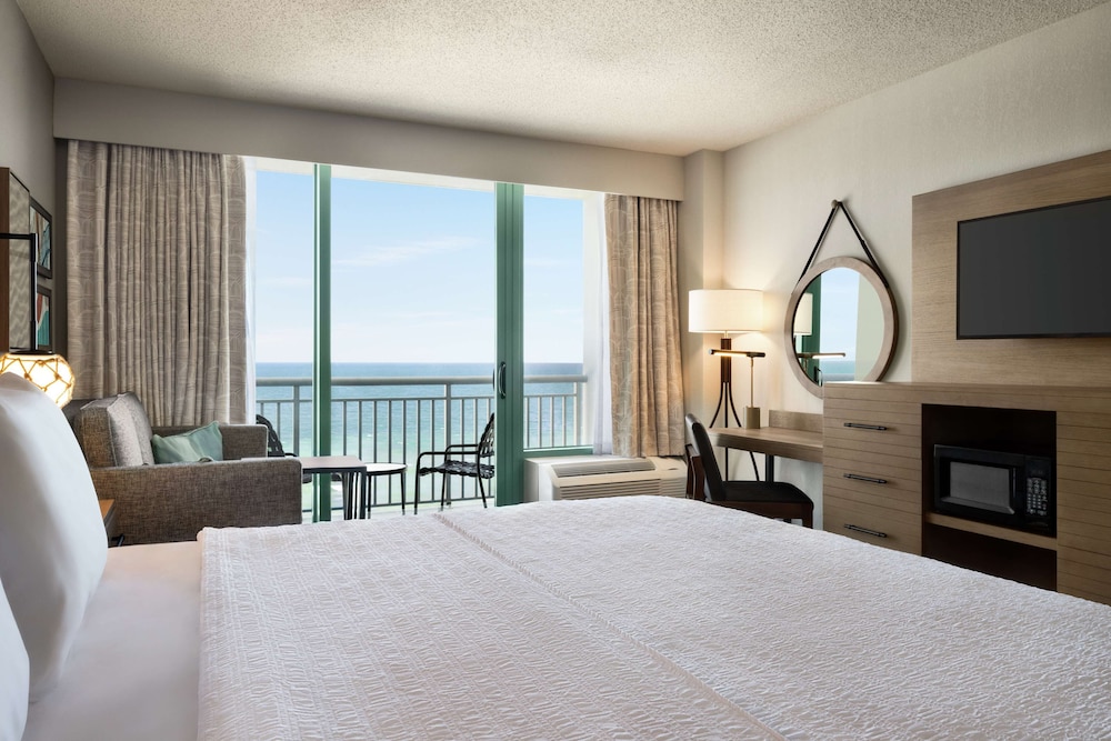 Hampton Inn Virginia Beach Oceanfront South - photo 25