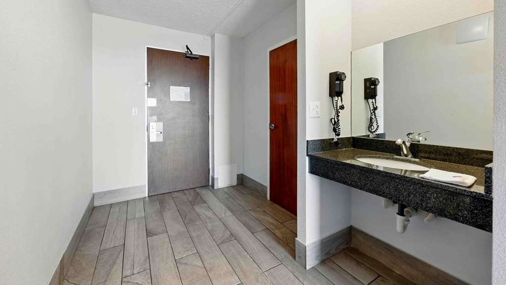 Motel 6 Atlanta GA Atlanta Airport - photo 29