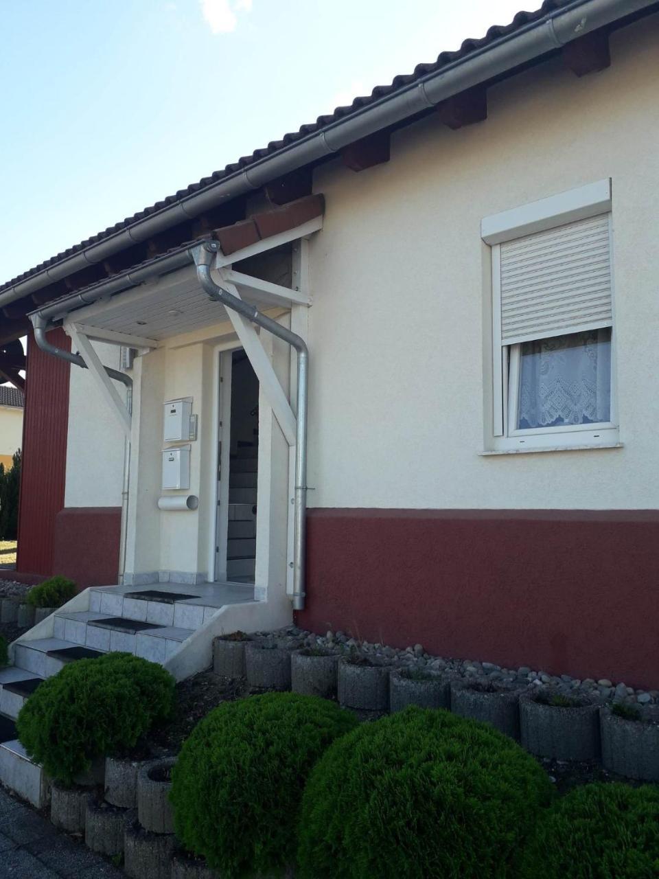 Ferienwohnung Lottstetten — Lottstetten — photo 3