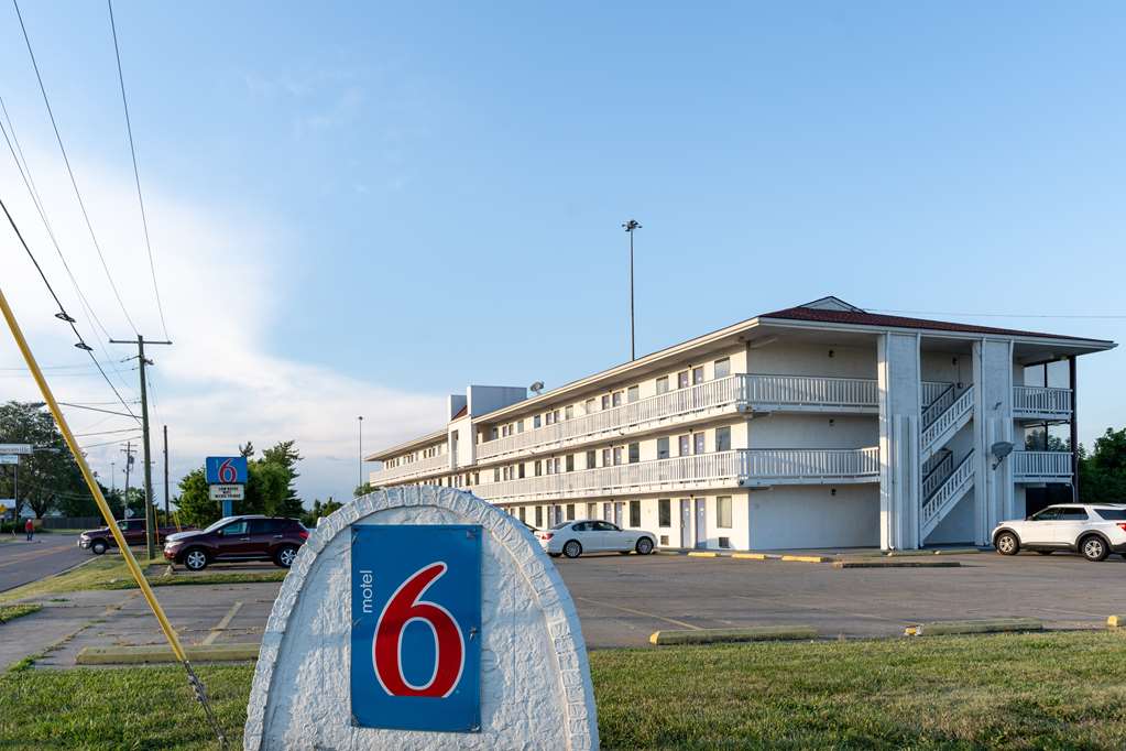 Motel6 Cincinnati OH - photo 4