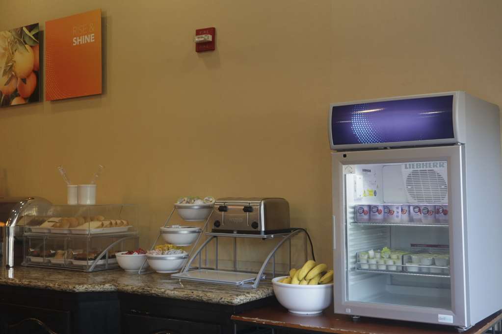 Comfort Inn & Suites Burnet - photo 33