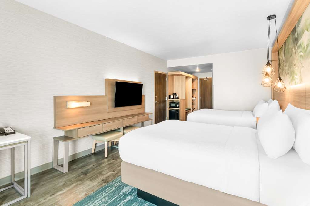 Best Western Plus Settlers Point - photo 13