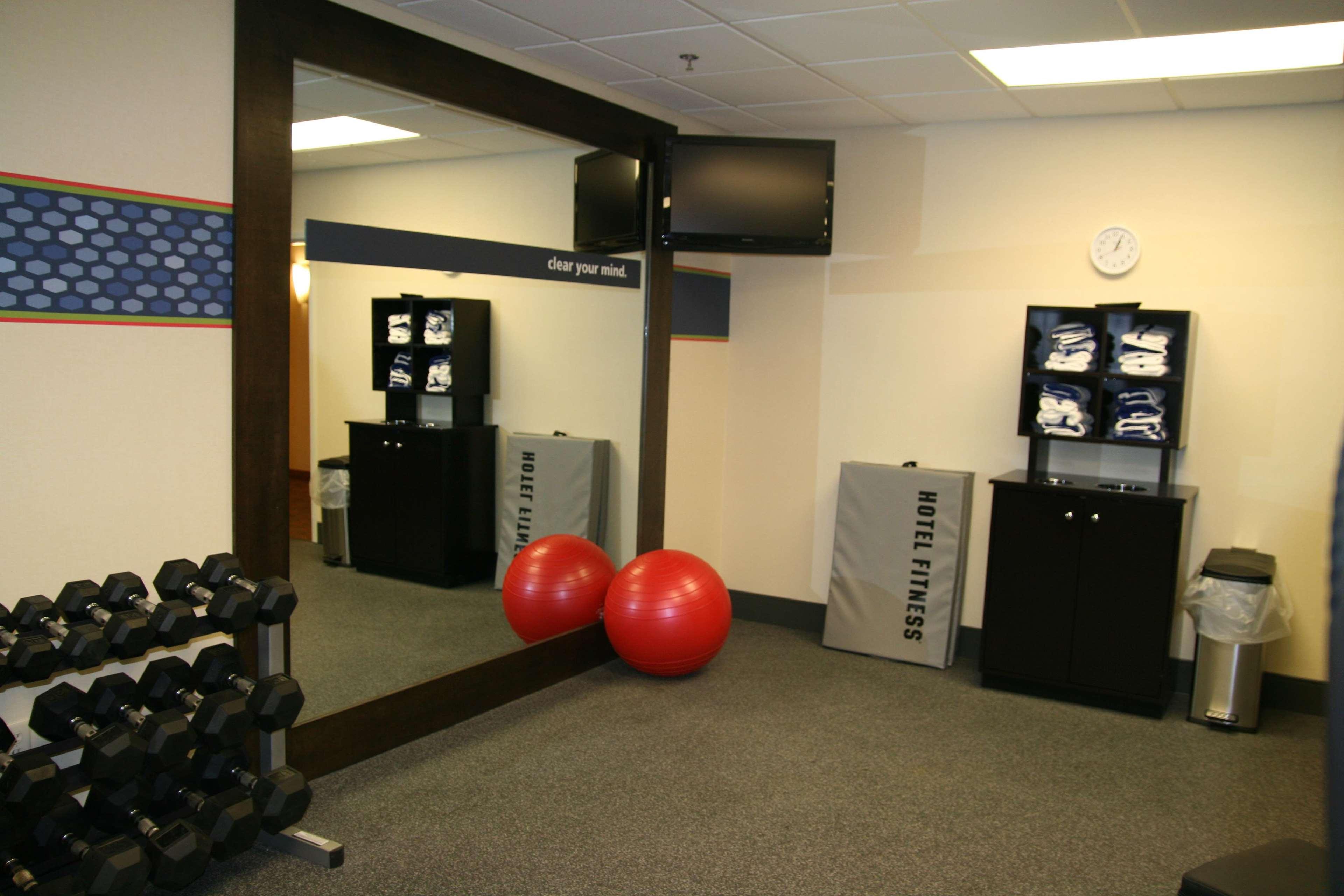 Hampton Inn La Junta - photo 12