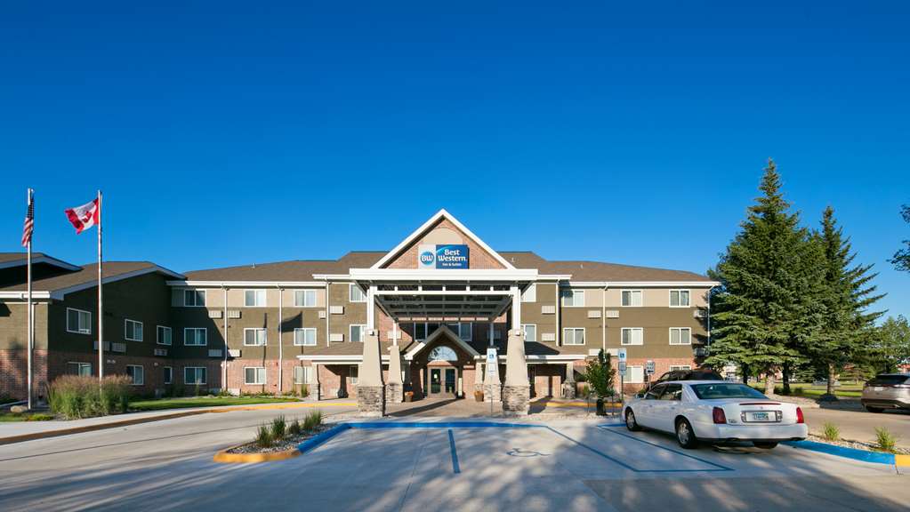 Best Western Harvest Inn & Suites - photo 25