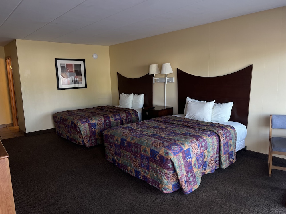 All Star Inn & Suites - photo 164