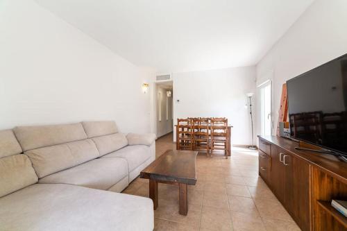 Trendy Homes Toyo Golf — 4-Star Luxury Hotel in Almeria, Spain