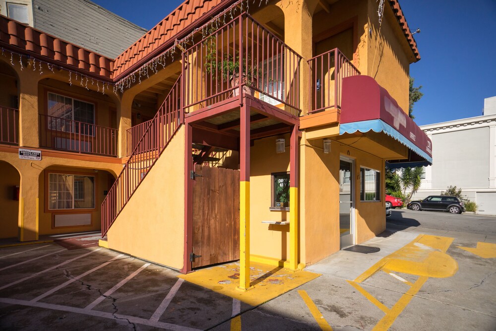 Inn at Golden Gate - photo 36