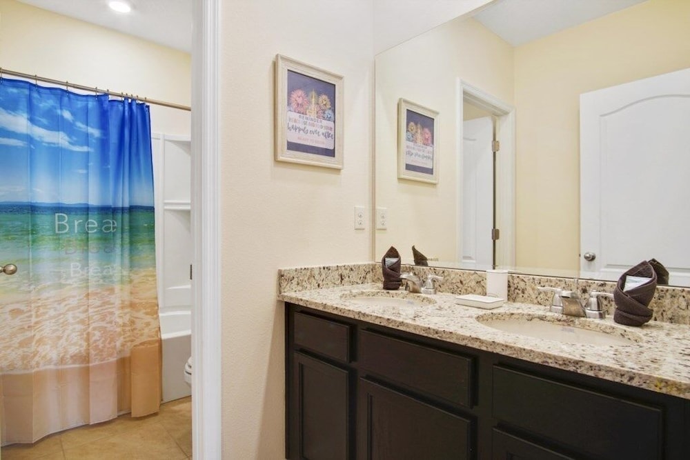 Welleroaks at Solterra Resort by Shine Villas - photo 19