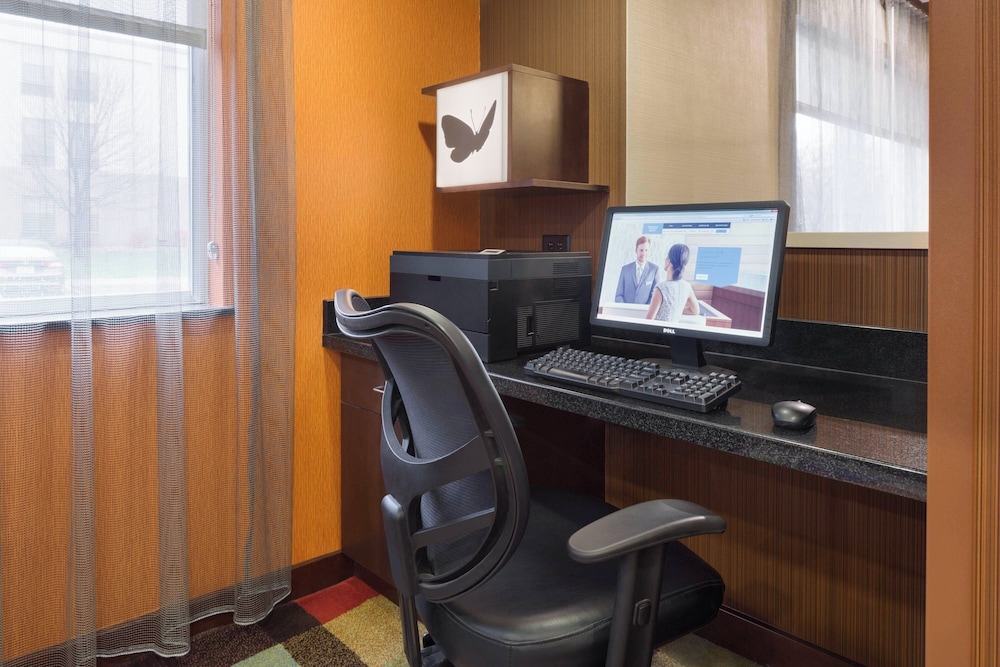 Fairfield Inn & Suites Youngstown Boardman Poland - photo 22