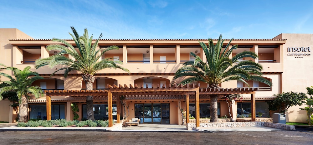Insotel Club Tarida Playa — 4-Star Luxury Hotel in Sant Josep De Sa Talaia, Spain