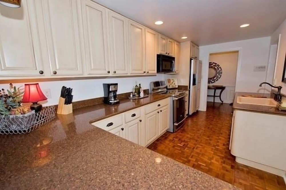 1087 Lighthouse I at the Sea Pines Resort - photo 6