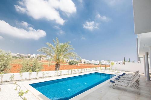 Villa Manta Platina Brand New Luxury 3 Bedroom Protaras Villa