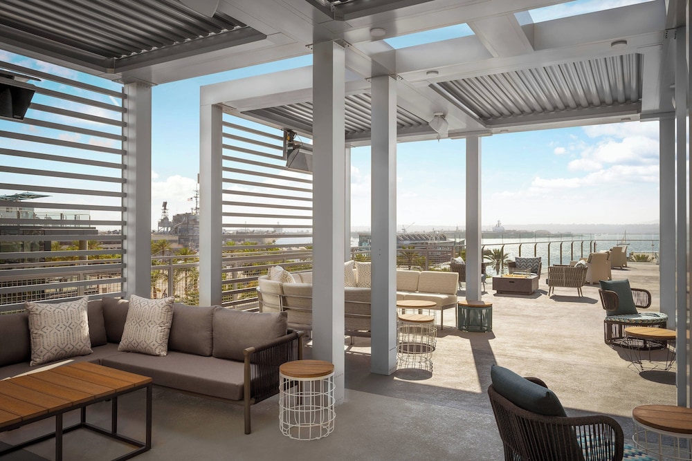 Springhill Suites San Diego Downtown Bayfront - photo 22