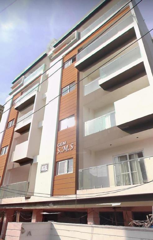 Spacious And Peaceful Banjara Rd 12 2 Bhk — 4-Star Luxury Hotel in Hyderabad, India
