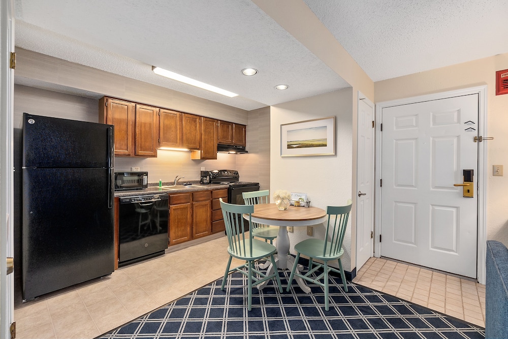 Residences at Daniel Webster - photo 19