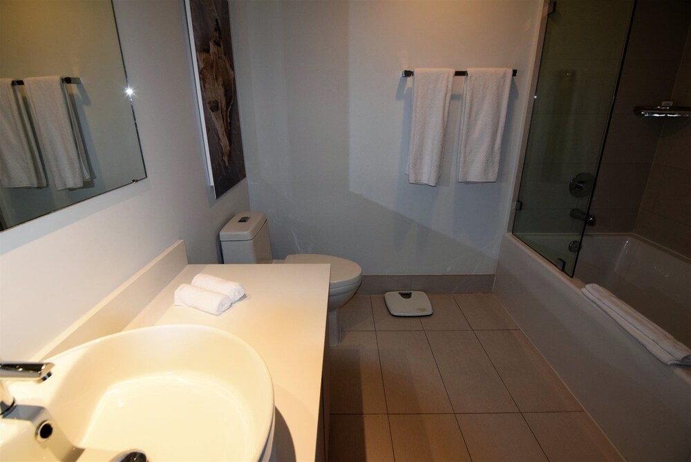 Stuning Ocean View 3 Bed 3 Bath Across The Beach @ Beachwalk - photo 26