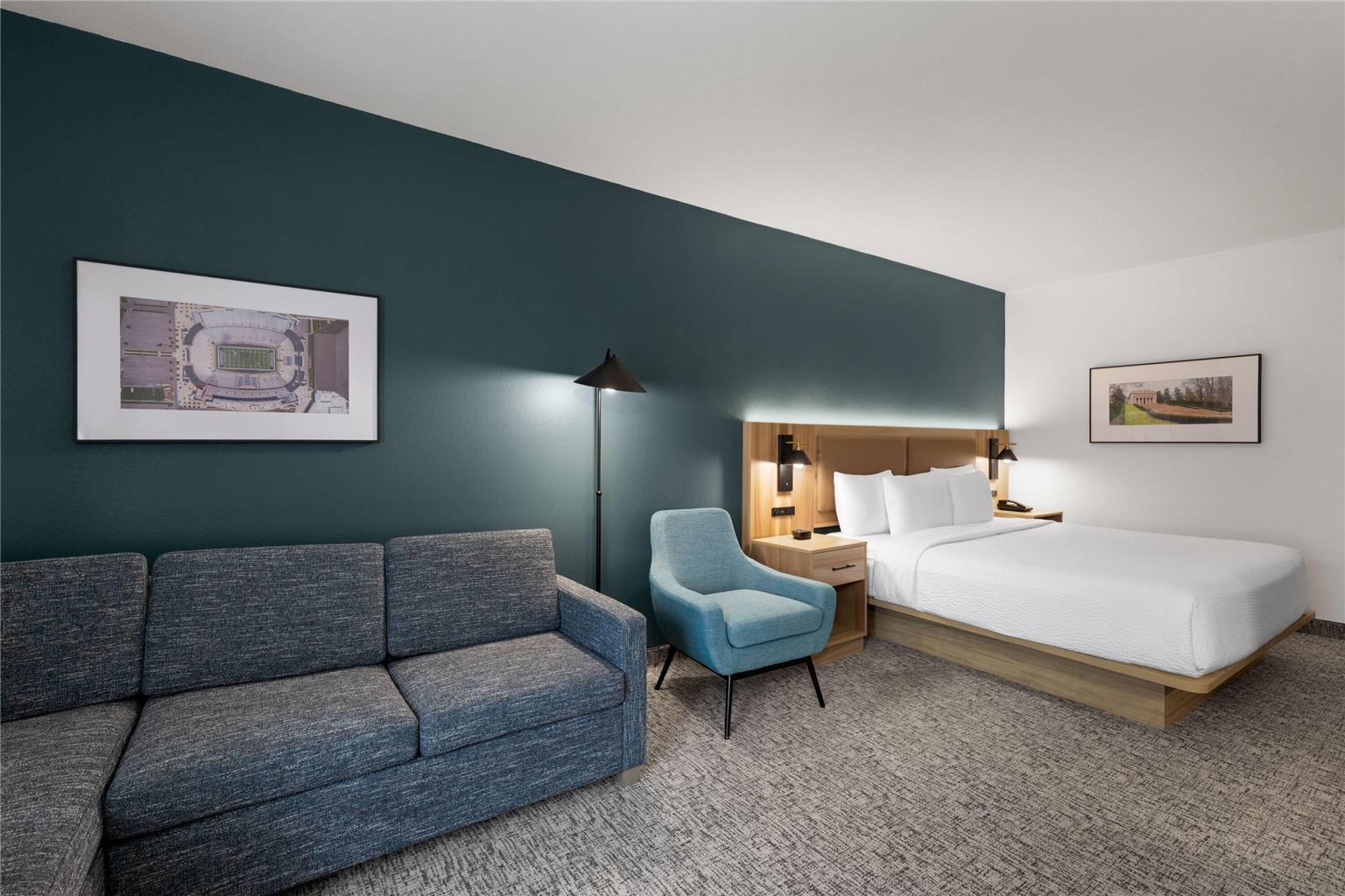 La Quinta Inn & Suites by Wyndham Lexington South Hamburg - photo 24