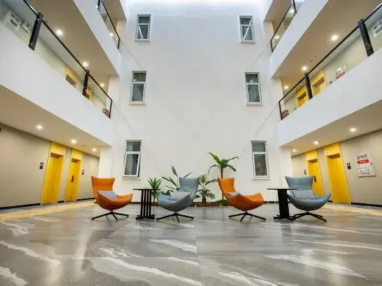 Aide Pinyue Hotel in Hebi, People's Republic of China