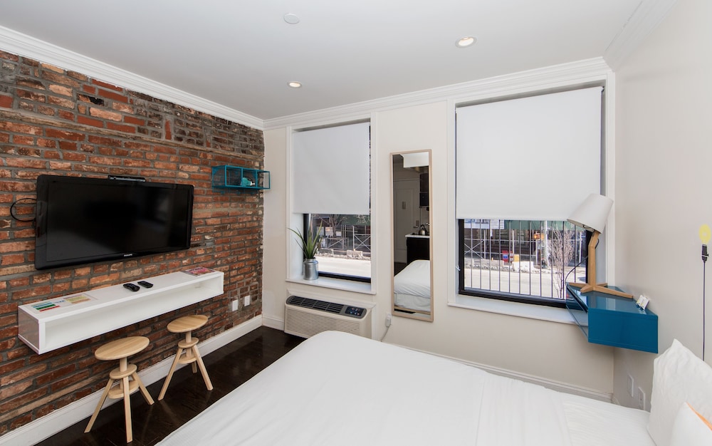 East Village Hotel - photo 27