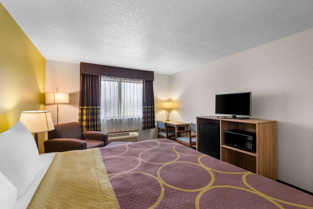 Super 8 by Wyndham Oelwein - photo 19