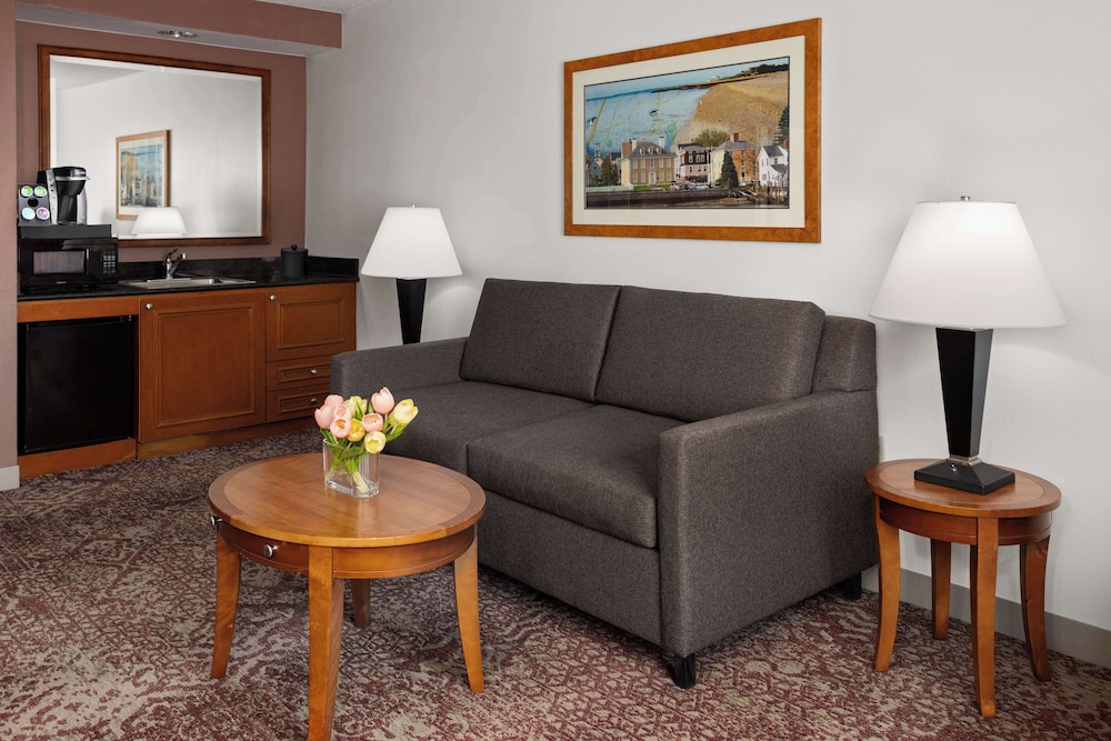 Hilton Garden Inn Milford - photo 18