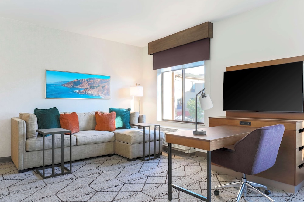 Hampton Inn & Suites Windsor Sonoma Wine Country - photo 15