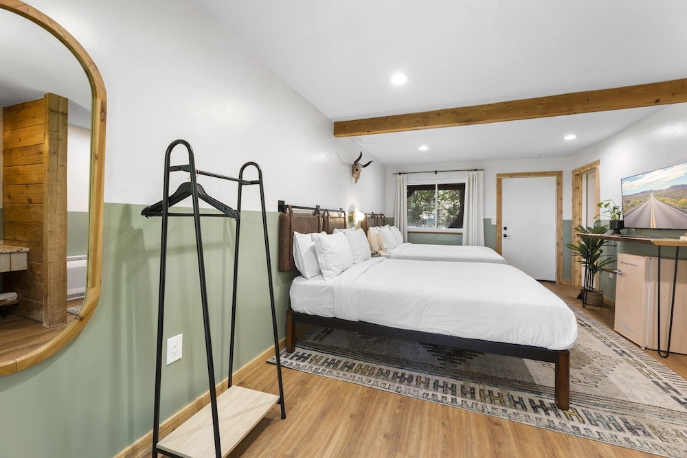 The Bygone Hotel - photo 15