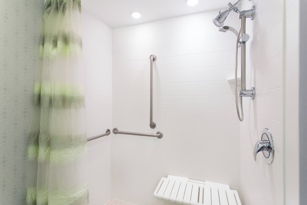 SpringHill Suites by Marriott Ewing Princeton South - photo 13